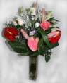 R-05 RAMO DE ANTHURIUM ROSAS LILIUM   
